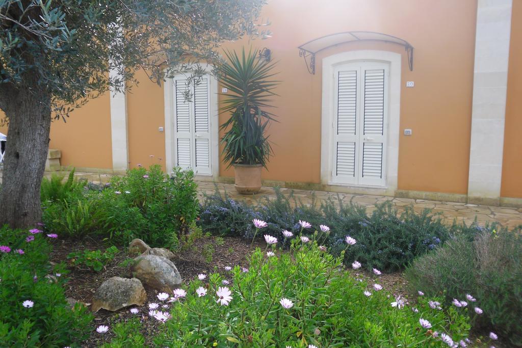 Tenuta Masseria Del Gallo Calimera  Ngoại thất bức ảnh
